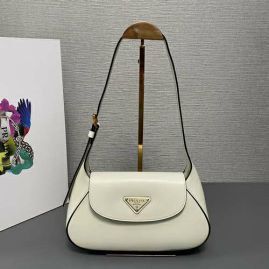 Picture of Prada Lady Handbags _SKUfw157227374fw